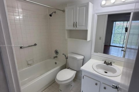 Copropriété à vendre à Pembroke Pines, Floride: 1 chambre, 75.34 m2 № 1953598 - photo 8