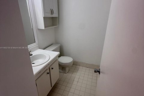 Copropriété à vendre à Pembroke Pines, Floride: 1 chambre, 75.34 m2 № 1953598 - photo 7