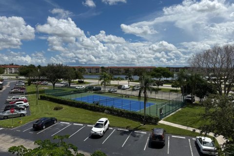 Copropriété à vendre à Pembroke Pines, Floride: 1 chambre, 75.34 m2 № 1953598 - photo 9