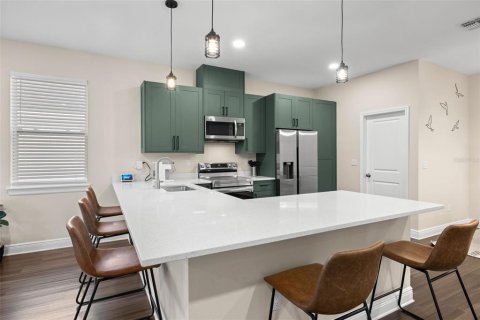 House in Tampa, Florida 3 bedrooms, 157.56 sq.m. № 1810921 - photo 7