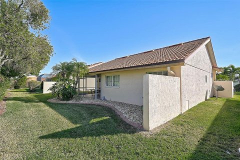 House in Bradenton, Florida 2 bedrooms, 172.8 sq.m. № 2226920 - photo 30