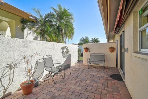 House in Bradenton, Florida 2 bedrooms, 172.8 sq.m. № 2226920 - photo 25