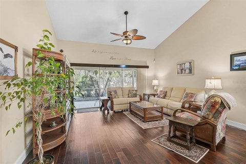 House in Bradenton, Florida 2 bedrooms, 172.8 sq.m. № 2226920 - photo 5