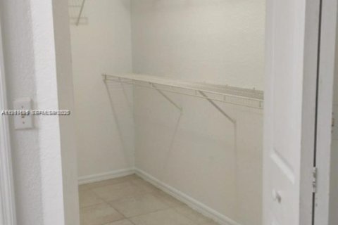 Apartamento en alquiler en Miramar, Florida, 1 dormitorio, 78.97 m2 № 2060747 - foto 7