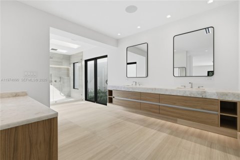 Купить виллу или дом в Майами, Флорида 4 спальни, 369.84м2, № 2048633 - фото 16