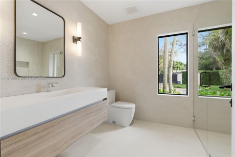 Купить виллу или дом в Майами, Флорида 4 спальни, 369.84м2, № 2048633 - фото 21