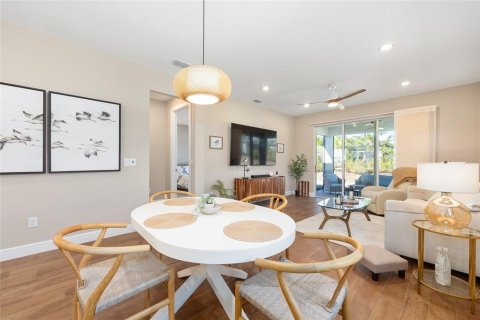 Casa en venta en Ocala, Florida, 2 dormitorios, 130.43 m2 № 2103940 - foto 3