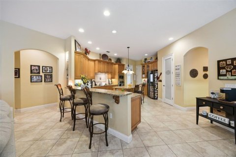 Villa ou maison à vendre à Sorrento, Floride: 4 chambres, 291.34 m2 № 2302587 - photo 11