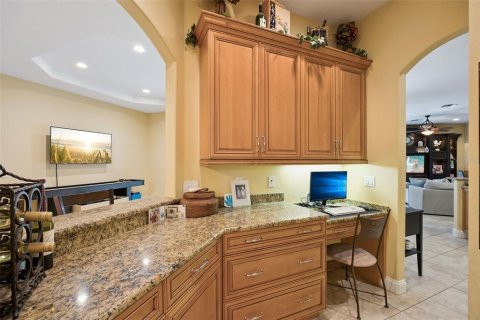 Villa ou maison à vendre à Sorrento, Floride: 4 chambres, 291.34 m2 № 2302587 - photo 19