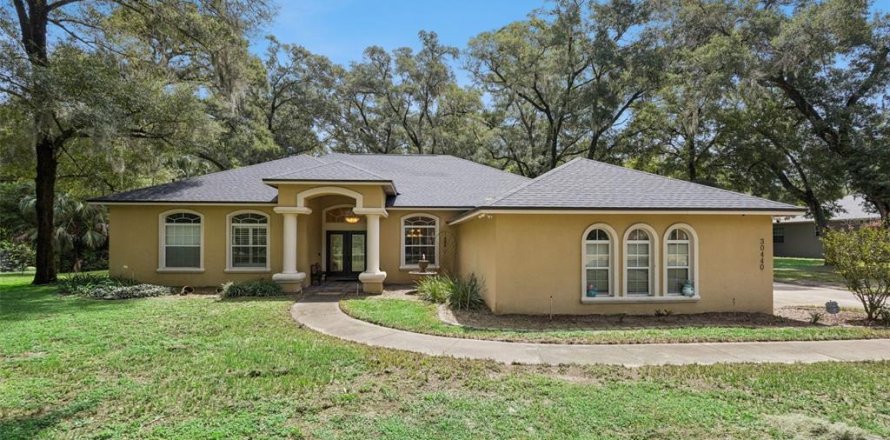 Villa ou maison à Sorrento, Floride 4 chambres, 291.34 m2 № 2302587