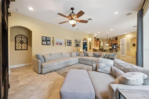 Villa ou maison à vendre à Sorrento, Floride: 4 chambres, 291.34 m2 № 2302587 - photo 22
