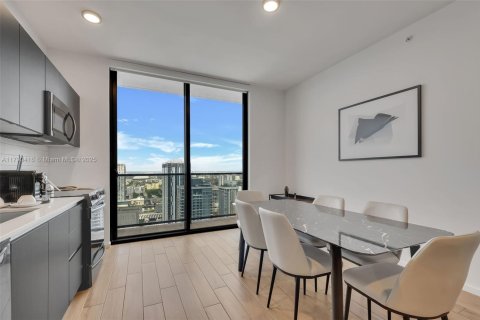 Condominio en venta en Miami, Florida, 3 dormitorios, 106.84 m2 № 2193907 - foto 5