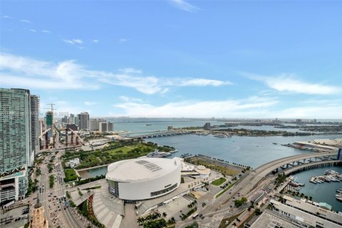 Condominio en venta en Miami, Florida, 3 dormitorios, 106.84 m2 № 2193907 - foto 16