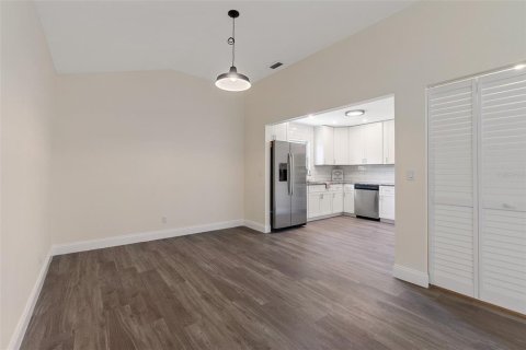 House in Palm Coast, Florida 3 bedrooms, 148.92 sq.m. № 1581261 - photo 16