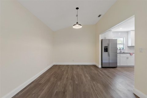 House in Palm Coast, Florida 3 bedrooms, 148.92 sq.m. № 1581261 - photo 15