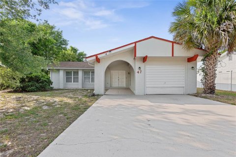 House in Palm Coast, Florida 3 bedrooms, 148.92 sq.m. № 1581261 - photo 4