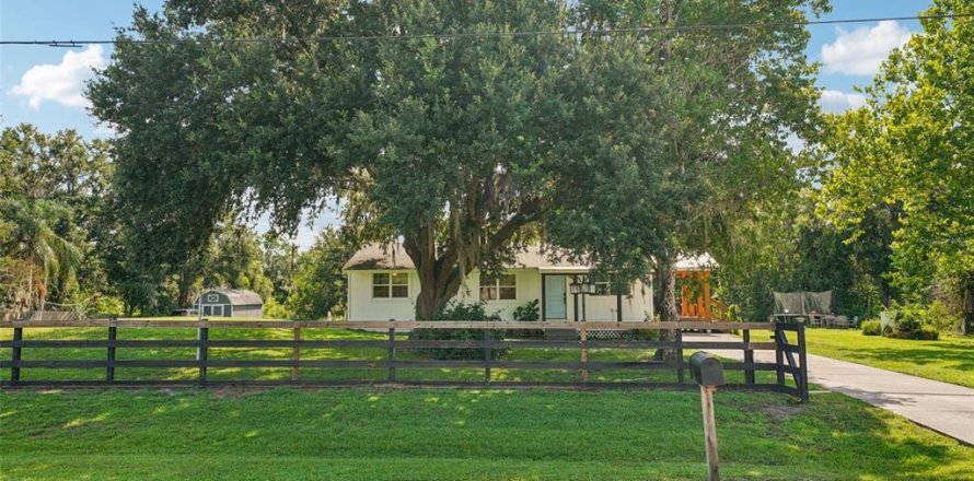 House in Wesley Chapel, Florida 3 bedrooms, 100.33 sq.m. № 1845257