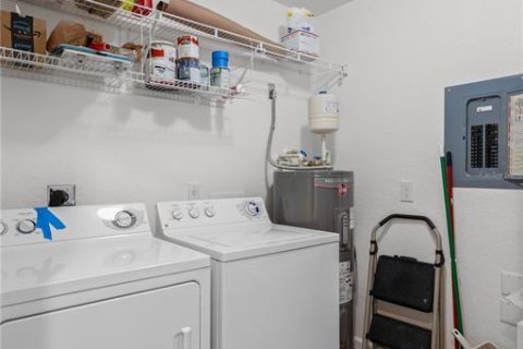 Copropriété à vendre à North Port, Floride: 2 chambres, 121.98 m2 № 1650665 - photo 30