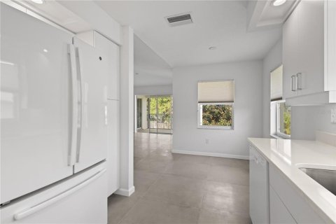 Copropriété à vendre à North Port, Floride: 2 chambres, 121.98 m2 № 1650665 - photo 16