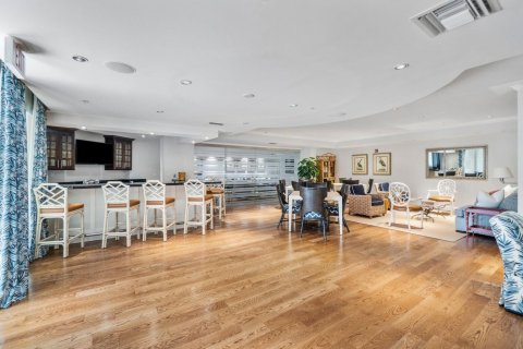 Condominio en alquiler en West Palm Beach, Florida, 2 dormitorios, 123.84 m2 № 1120082 - foto 1