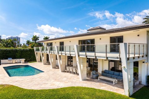 Casa en venta en Hallandale Beach, Florida, 5 dormitorios, 651.8 m2 № 2036236 - foto 6
