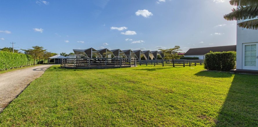 Propiedad comercial en Wellington, Florida 300.72 m2 № 1161951