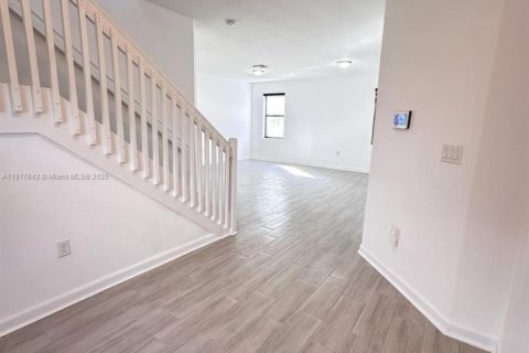 Снять в аренду виллу или дом в Майами, Флорида 3 спальни, 221.57м2, № 1972299 - фото 13