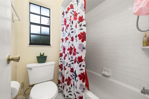 Casa en venta en Orlando, Florida, 2 dormitorios, 91.88 m2 № 1900860 - foto 26
