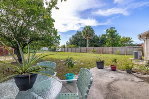Casa en venta en Orlando, Florida, 2 dormitorios, 91.88 m2 № 1900860 - foto 10