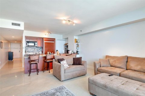 Condominio en venta en Hallandale Beach, Florida, 1 dormitorio, 78.41 m2 № 2034746 - foto 9