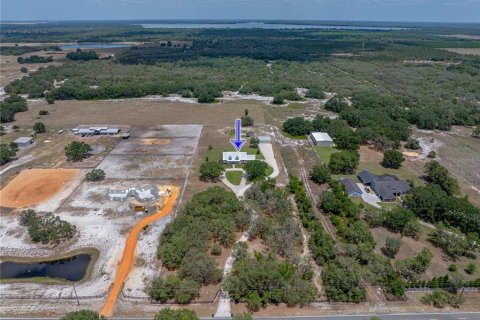 Купить виллу или дом в Лейк-Уэльс, Флорида 8 комнат, 226.03м2, № 1670701 - фото 9