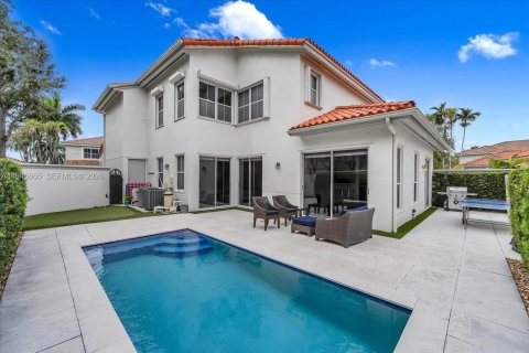 House in Hollywood, Florida 4 bedrooms, 247.12 sq.m. № 2003064