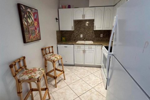 Condo in North Palm Beach, Florida, 3 bedrooms № 2247297 - photo 3