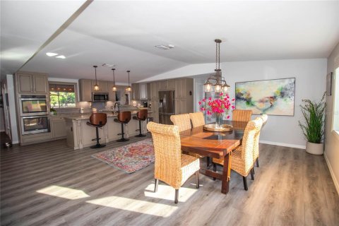 House in Sarasota, Florida 3 bedrooms, 218.69 sq.m. № 1662127 - photo 27