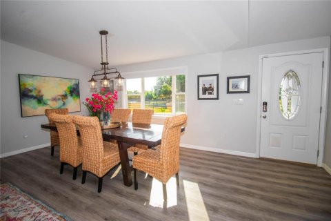 House in Sarasota, Florida 3 bedrooms, 218.69 sq.m. № 1662127 - photo 24