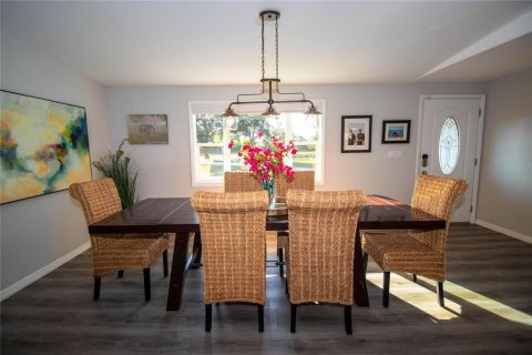 House in Sarasota, Florida 3 bedrooms, 218.69 sq.m. № 1662127 - photo 23