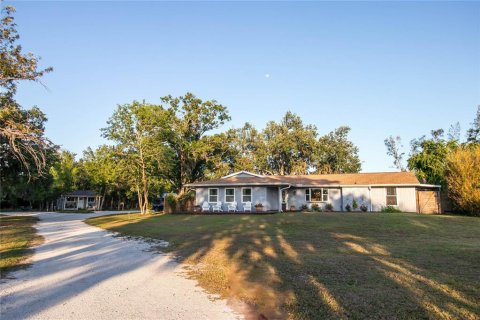 House in Sarasota, Florida 3 bedrooms, 218.69 sq.m. № 1662127 - photo 2