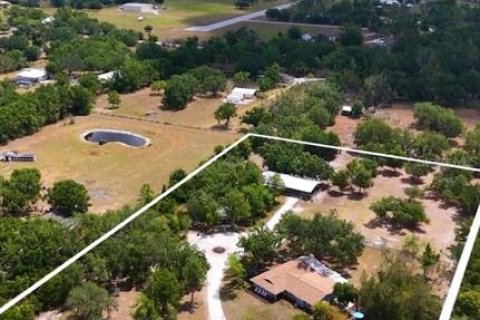House in Sarasota, Florida 3 bedrooms, 218.69 sq.m. № 1662127 - photo 5