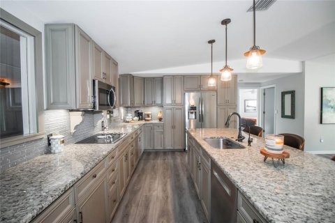 House in Sarasota, Florida 3 bedrooms, 218.69 sq.m. № 1662127 - photo 30
