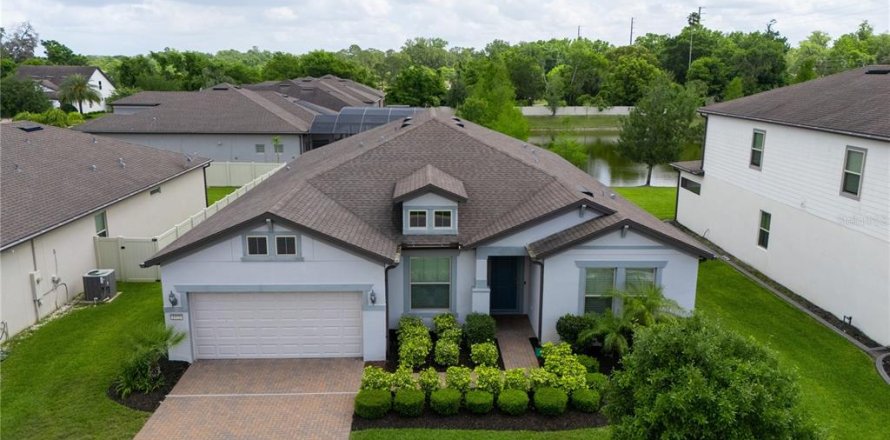 Casa en Oviedo, Florida 4 dormitorios, 270.72 m2 № 1629427