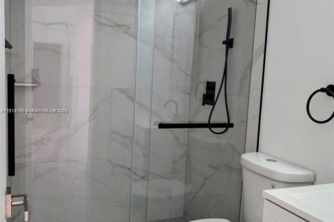 Casa en alquiler en Pembroke Pines, Florida, 3 dormitorios, 131.55 m2 № 1970497 - foto 16