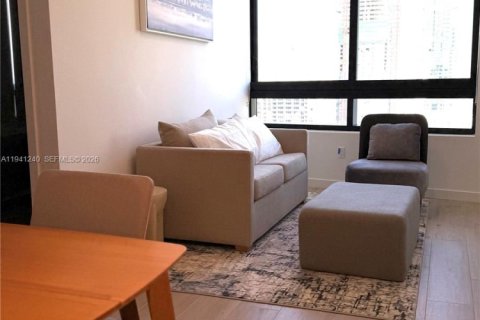 Condo in Miami, Florida, 2 bedrooms  № 1998358 - photo 21