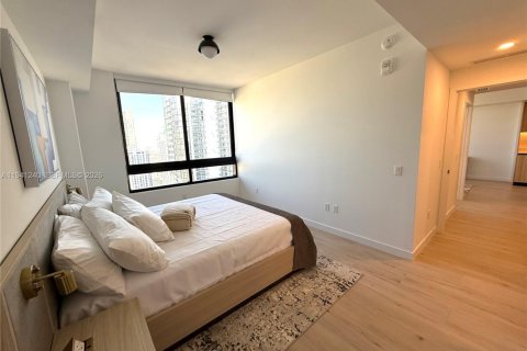 Condo in Miami, Florida, 2 bedrooms  № 1998358 - photo 7