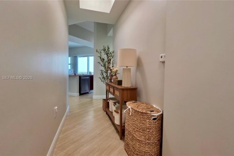 Copropriété à vendre à Aventura, Floride: 1 chambre, 84.91 m2 № 2019887 - photo 2