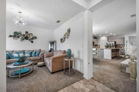 Villa ou maison à vendre à Eustis, Floride: 5 chambres, 298.77 m2 № 2291847 - photo 8