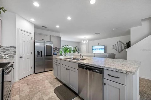 Villa ou maison à vendre à Eustis, Floride: 5 chambres, 298.77 m2 № 2291847 - photo 4