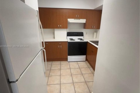 Купить кондоминиум в Майами, Флорида 3 спальни, 110.27м2, № 2054356 - фото 11