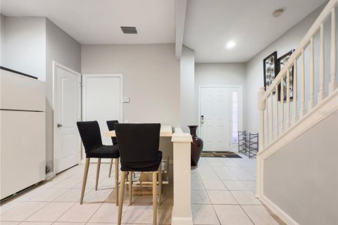 Townhouse in Wesley Chapel, Florida 3 bedrooms, 147.53 sq.m. № 1849871 - photo 2