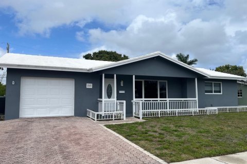 Villa ou maison à vendre à Boca Raton, Floride: 3 chambres, 173.73 m2 № 2399699 - photo 2