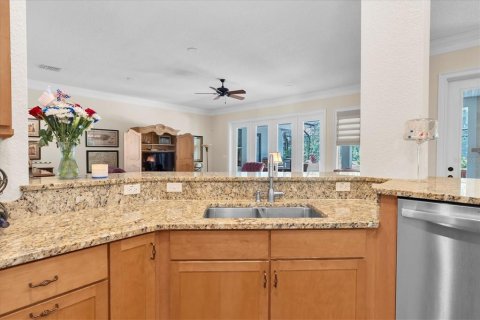 Villa ou maison à vendre à Fish Hawk, Floride: 4 chambres, 468.04 m2 № 2151291 - photo 20